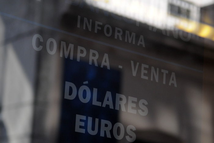 El Tesoro ya tuvo que vender u$s 352 millones