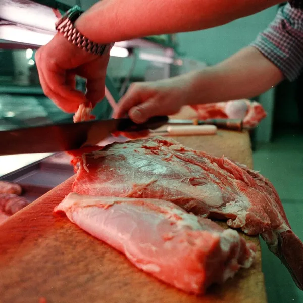 El Gobierno también eliminará las retenciones para la carne avícola y bovina