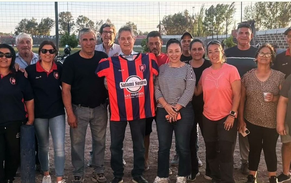 El Municipio aportó una bomba de agua para el riego del Club Las Paredes