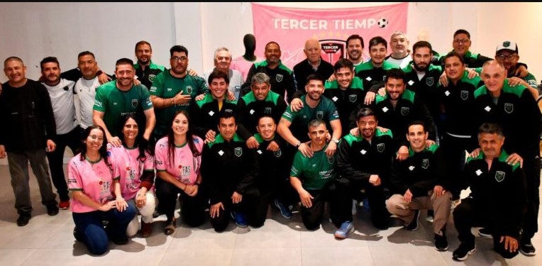 Malargue:Tercer Tiempo presentó su camiseta rosa en apoyo a la lucha contra el cáncer de mama