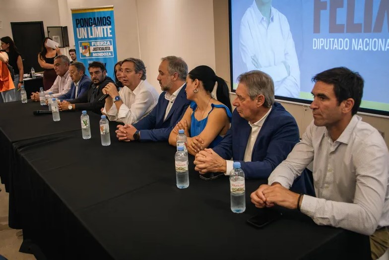 Emir Félix: “Dicen que lo peor ya pasó, pero los indicadores demuestran que lo peor está por venir”