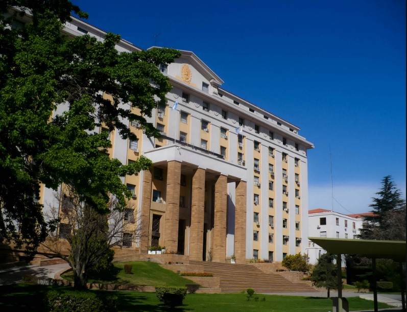 Mendoza deberá pagar casi $16.000 millones en 2026 por juicios perdidos