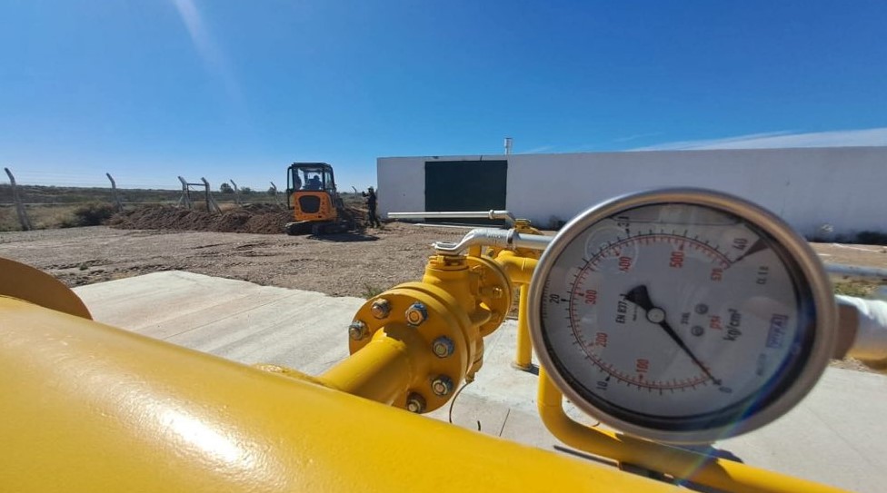 En San Rafael, en la intersección de Iselín y Granaderos, comienza una obra clave en la etapa final del gasoducto.