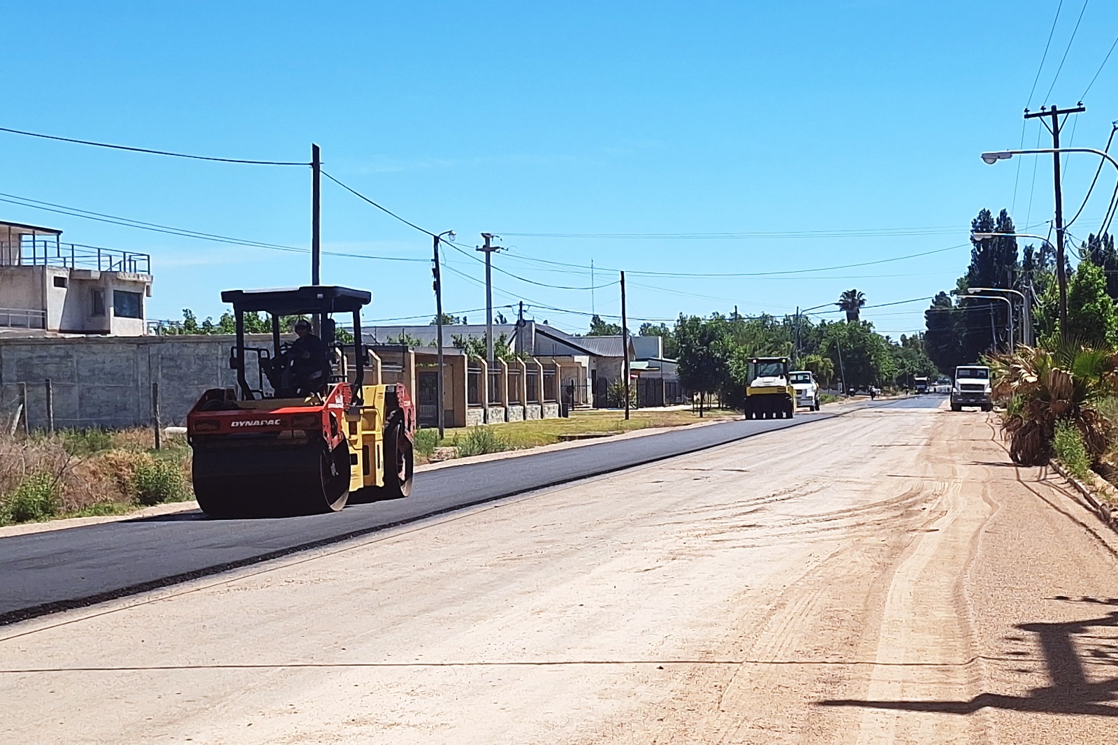 Asfalto: avanzan los trabajos en Sueta y se viene El Libertador