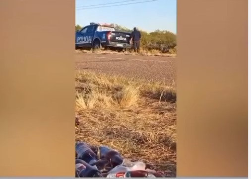 Investigan a policías por supuesto hurto de bebidas en General Alvear