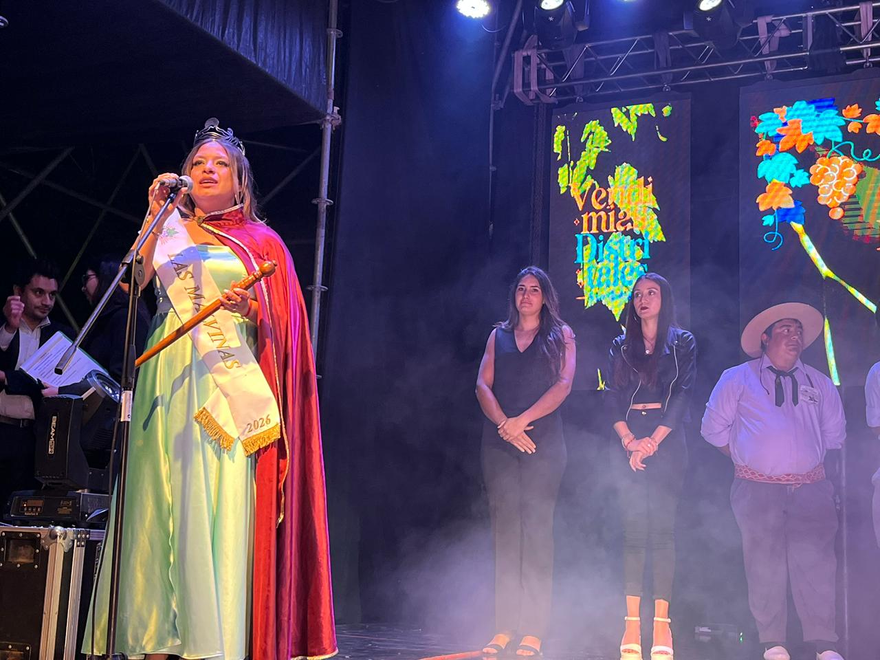 Monte Comán y Las Malvinas celebraron sus vendimias y proclamaron a sus nuevas representantes.