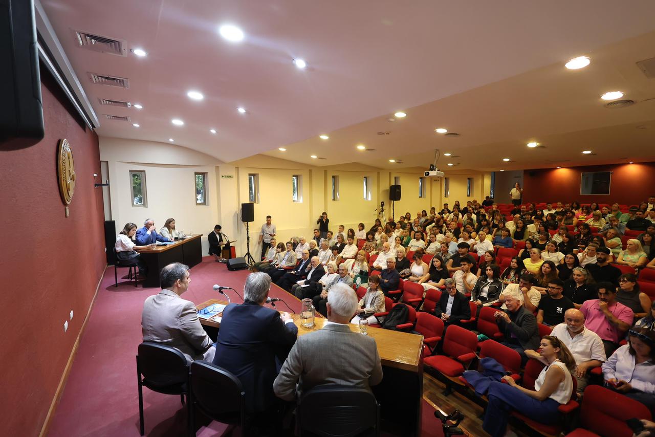 Con importantes presencias internacionales comenzó el simposio “Borges más allá del orientalismo”