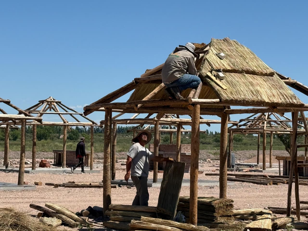 Costanera de Cañada Seca: 40.000 metros cuadrados, 50 quinchos, 100 churrasqueras y capacidad para 5.000 personas.
