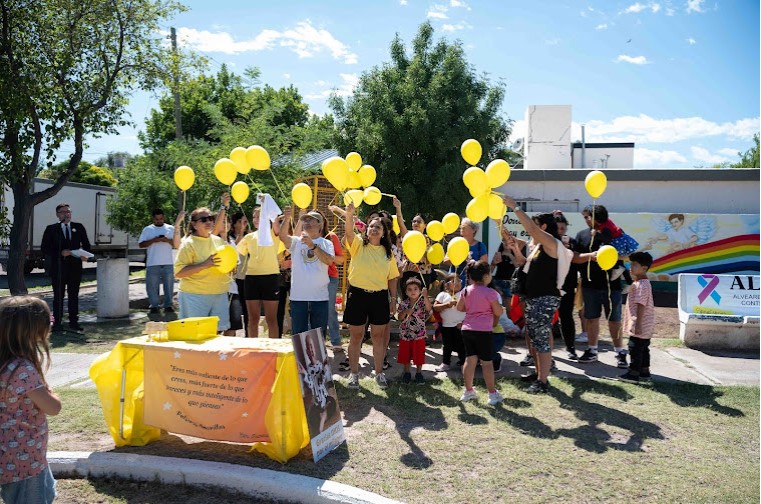 Posta solidaria por el Día Internacional de la Lucha contra el Cáncer Infantil