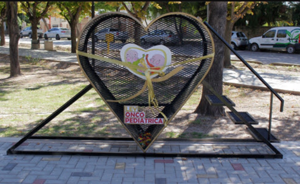 Posta solidaria y actividades conmemorativas por el cáncer infantil