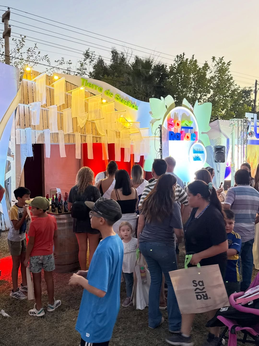 A full arrancó el stand de San Rafael en el Paseo Federal