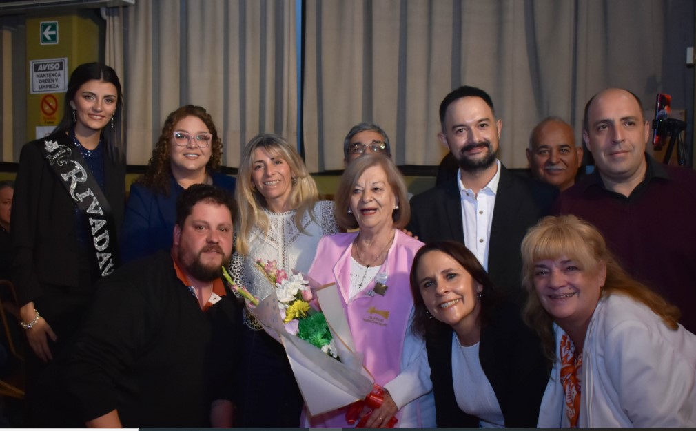 “El HCD de Rivadavia entregó distinciones a mujeres destacadas”