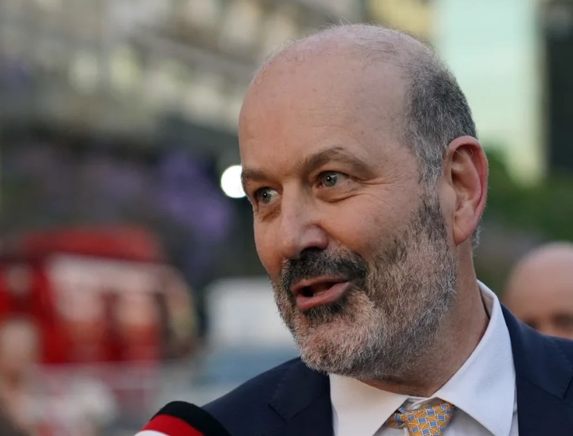 Sturzenegger festejó que los bancos puedan cobrarse préstamos directamente de los sueldos de los trabajadores