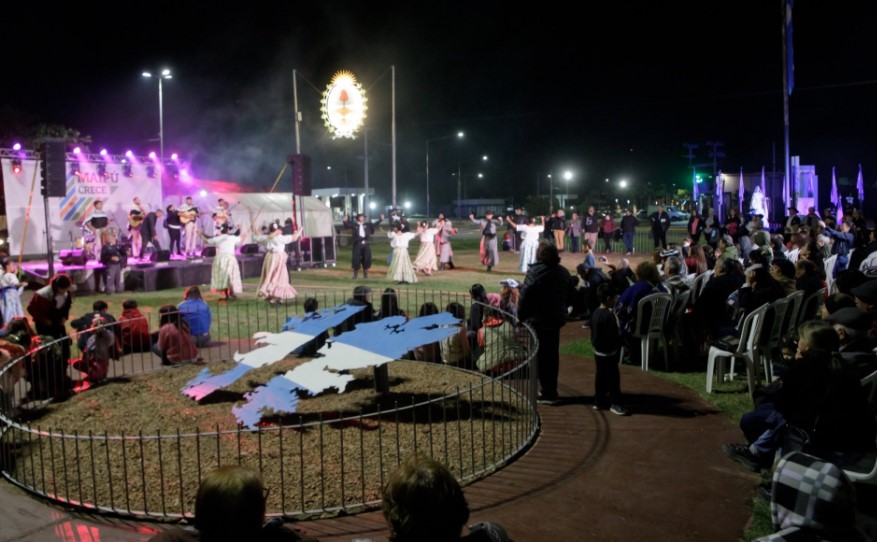 Maipú honra la memoria de sus veteranos en la tradicional Vigilia por Malvinas