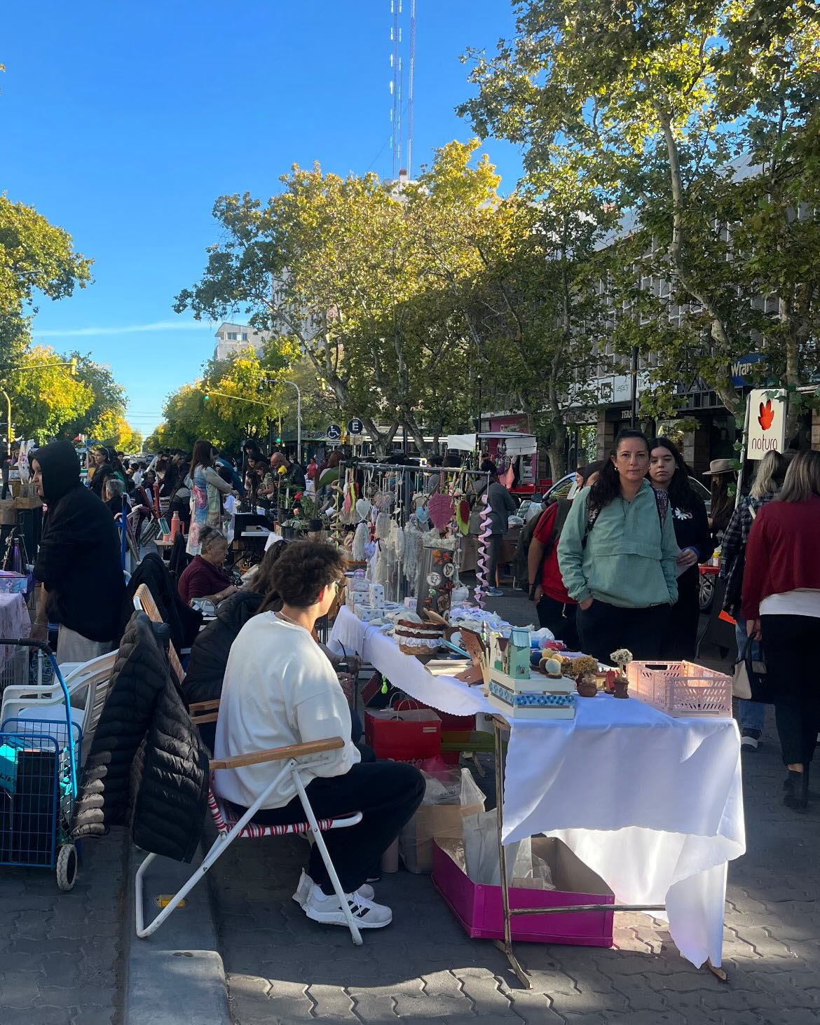 Se viene una gran feria de mujeres emprendedoras en la Plaza de la Memoria