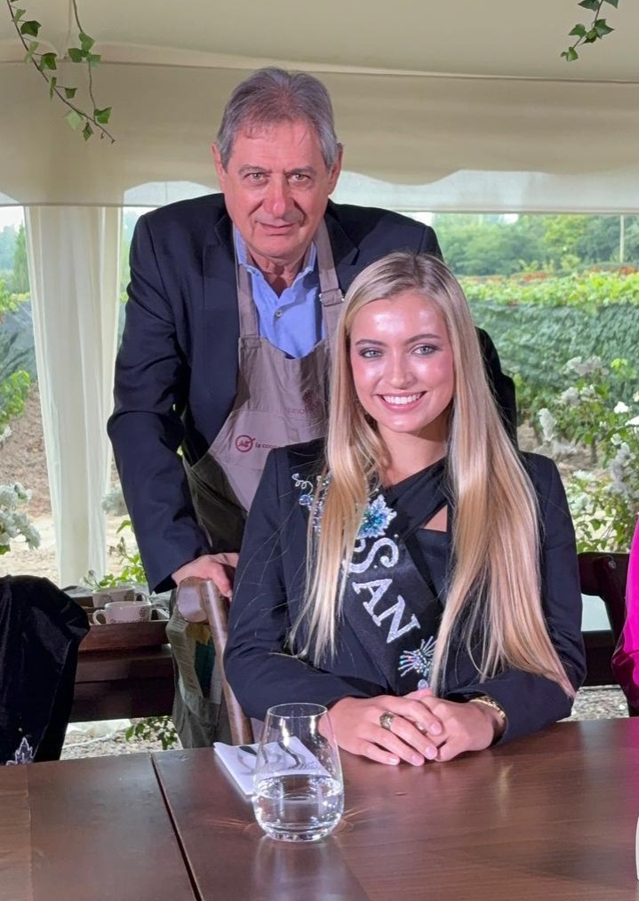 El intendente Omar Félix acompañó a Azul Altolinez en el Desayuno Real