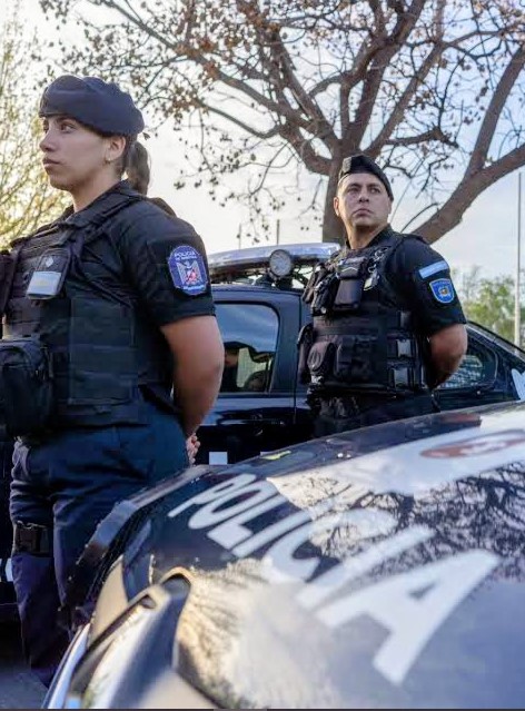 Seguridad en Mendoza: el Gobierno oficializó un aumento del 7% y el 3% para la Policía