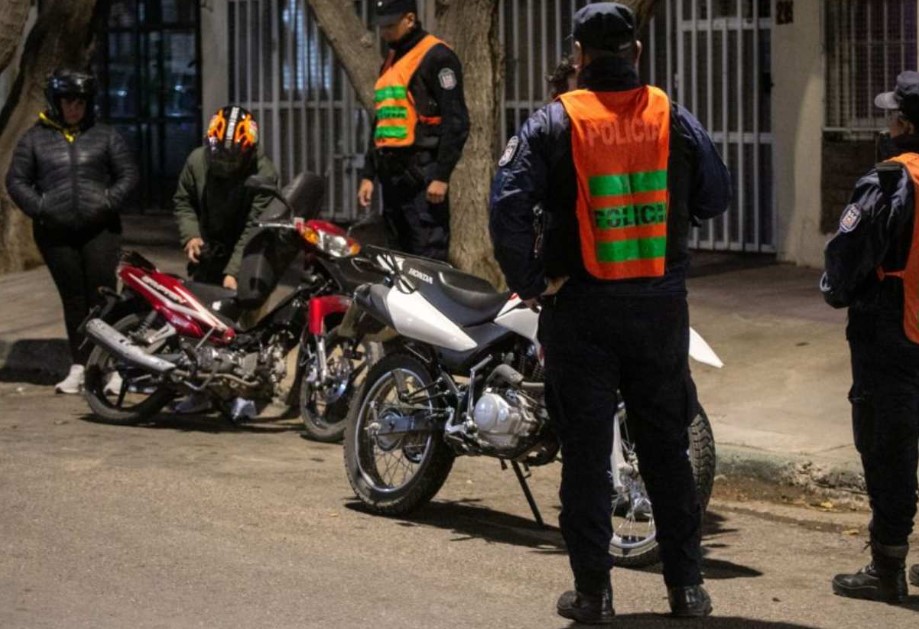 Operativos en Mendoza: más de 700 personas identificadas y múltiples aprehensiones