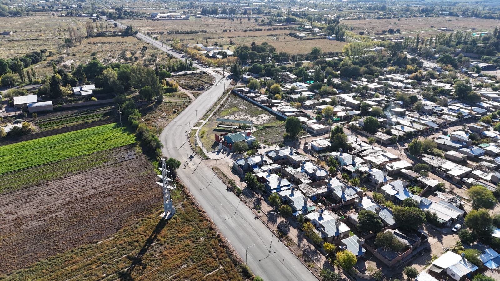 El municipio asfaltó la prolongación de Av. El Libertador entre Juan XXIII y Vélez Sarsfield