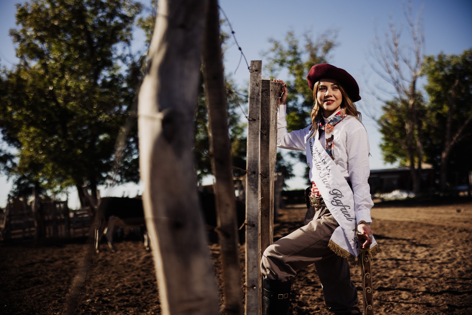 Julieta se prepara para representar a San Rafael en la Fiesta de la Ganadería