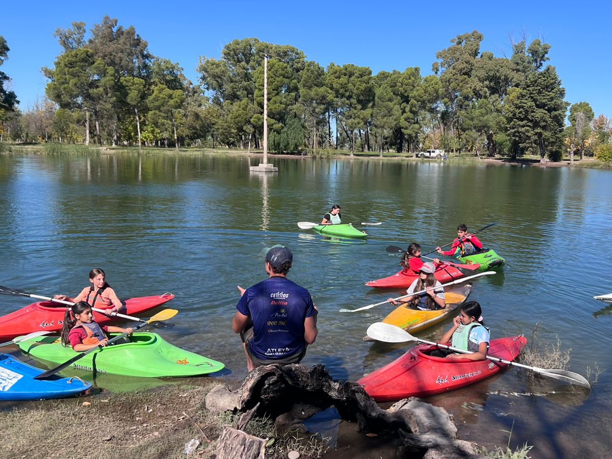 Canotaje y rafting: dos propuestas deportivas para aprender de la mano de las escuelas municipales de San Rafael